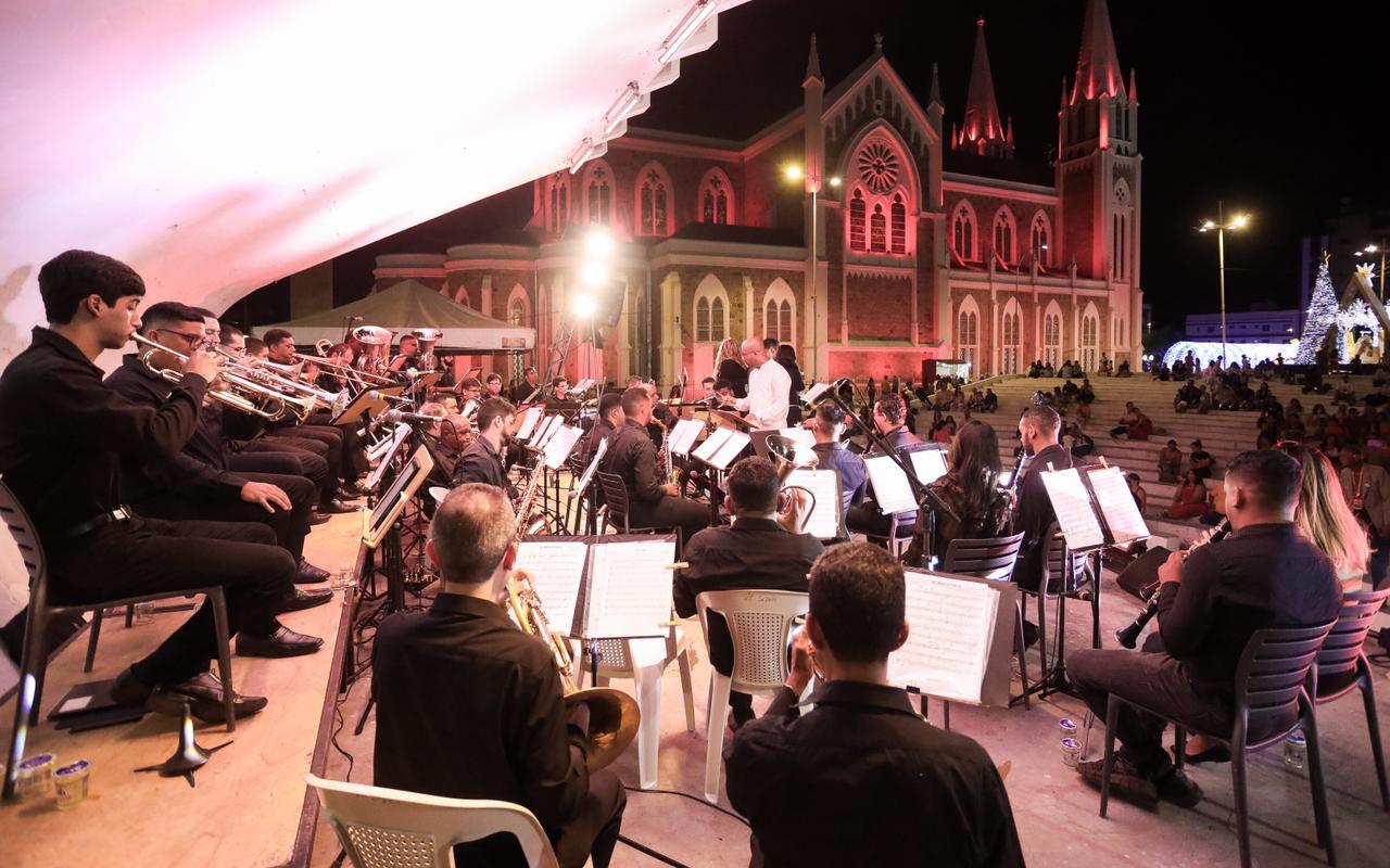 Natal Luz de Petrolina terá programação cultural e musical nos próximos dias