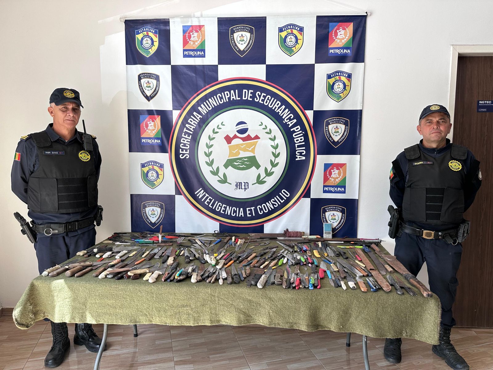Prefeitura intensifica ações preventivas de segurança e retira centenas de armas brancas das ruas de Petrolina