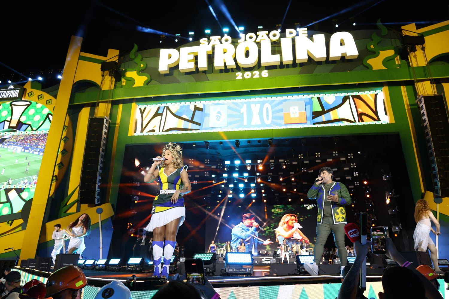 Orgulho de Petrolina: banda Seu Desejo emociona público na primeira noite do São João