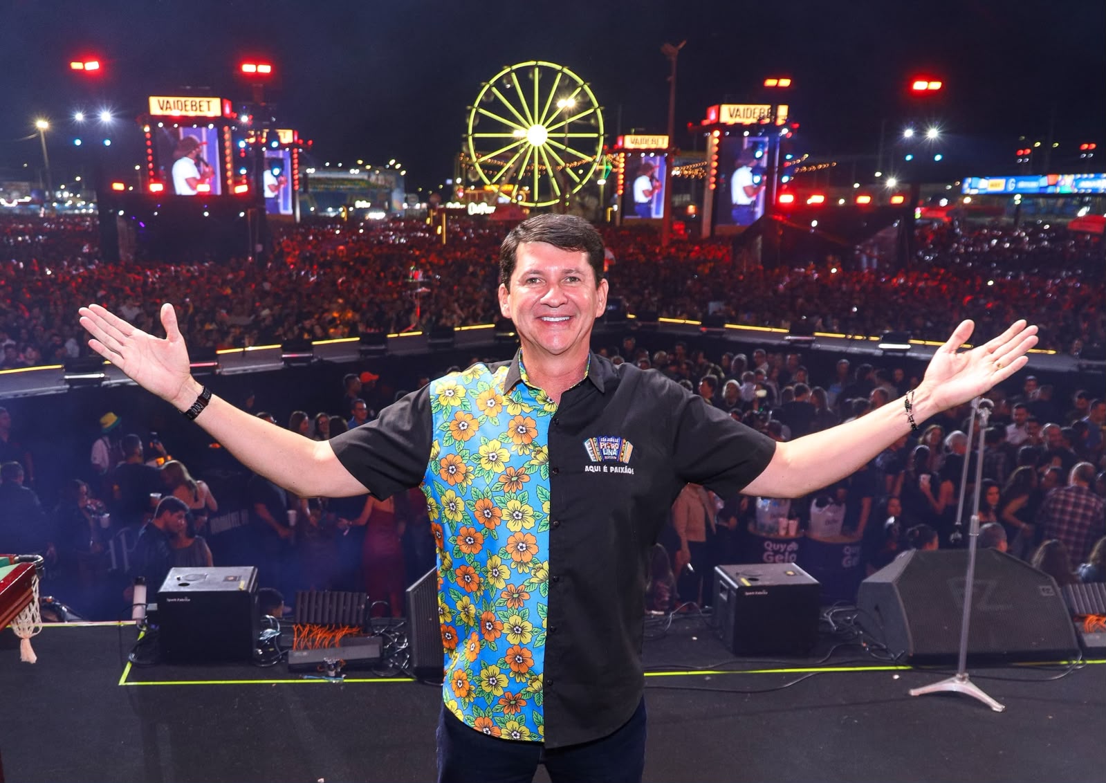 Simão Durando celebra lotação máxima na segunda noite do São João de Petrolina