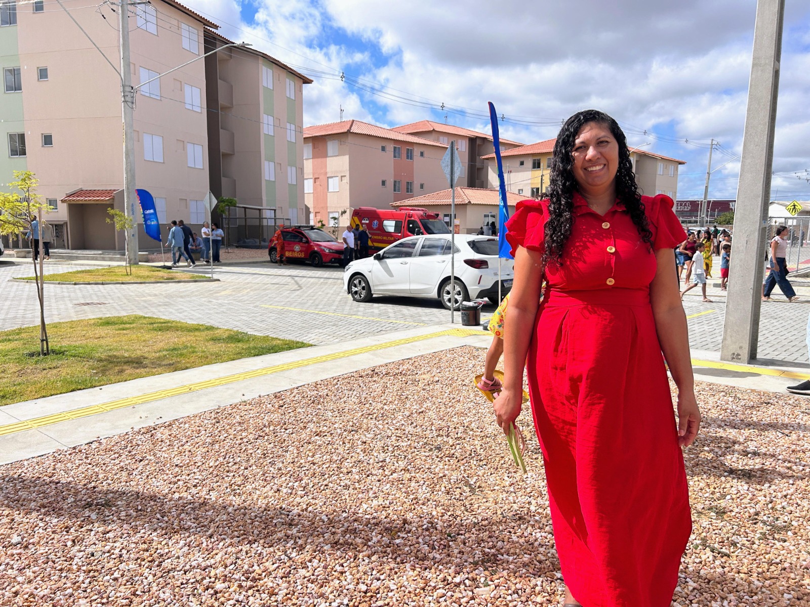 “Agora a vida vai ser mais fácil”: famílias celebram nova realidade após entrega do Residencial Dom Avelar I em Petrolina