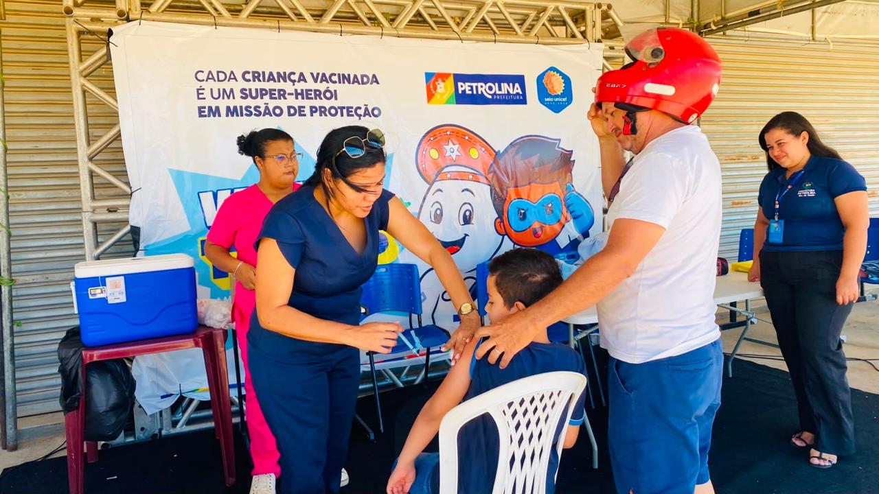 Programa “Vacina para Todos” leva imunização para moradores da periferia de Petrolina