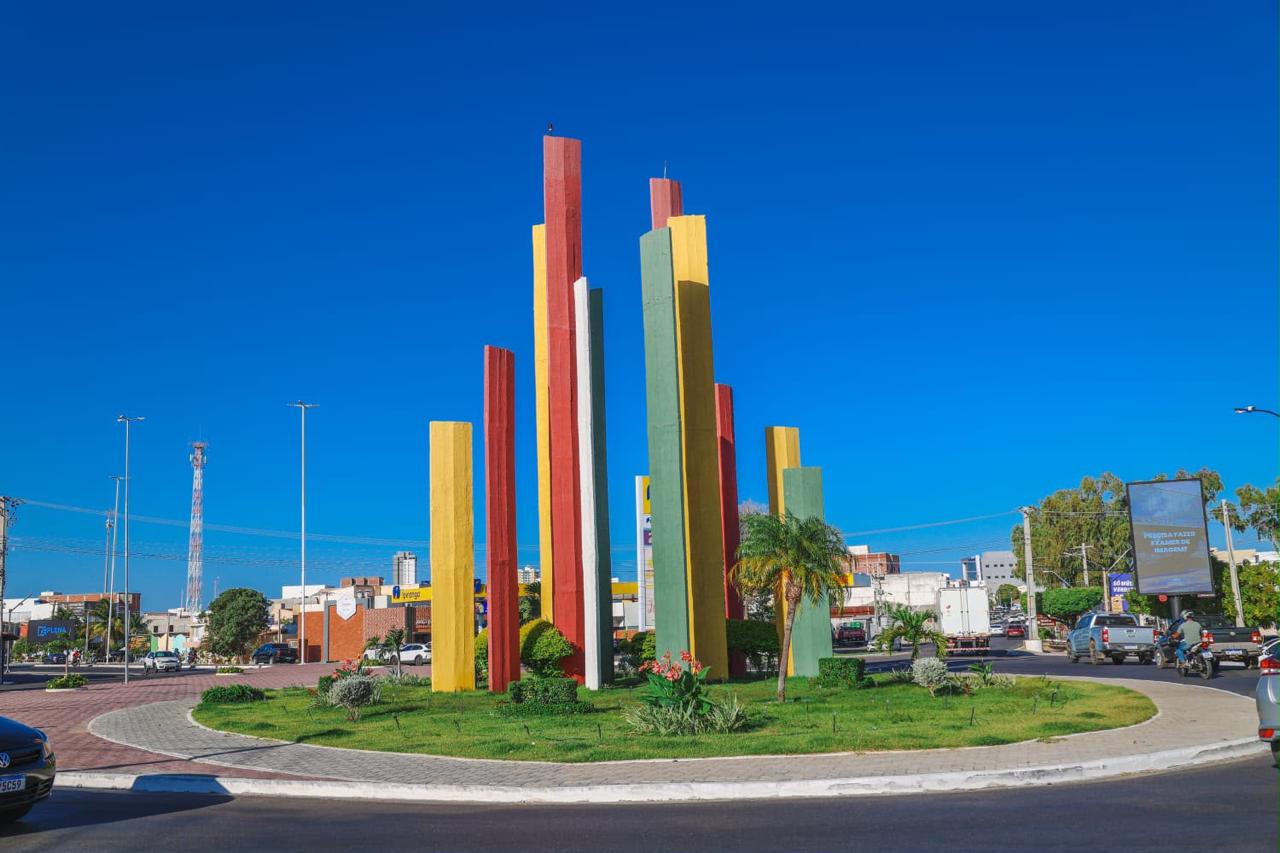 Monumento da Integração traduz em concreto a mistura dos povos que ajudaram a construir Petrolina