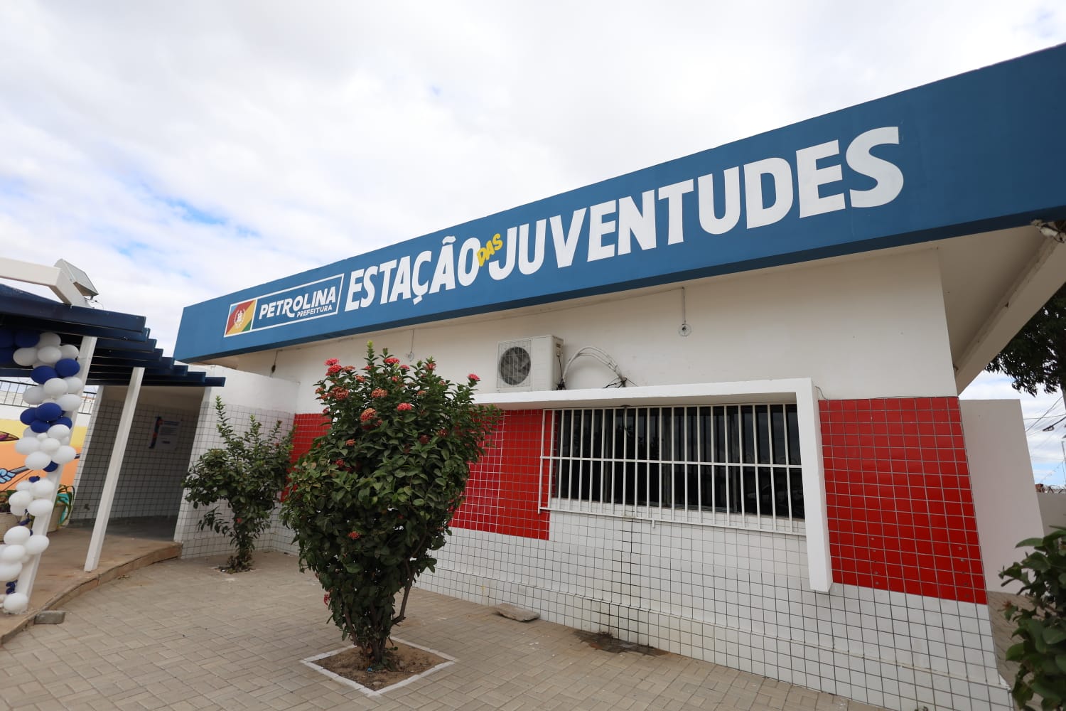 Prefeitura de Petrolina oferece curso gratuito de Design Digital com inteligência artificial para jovens