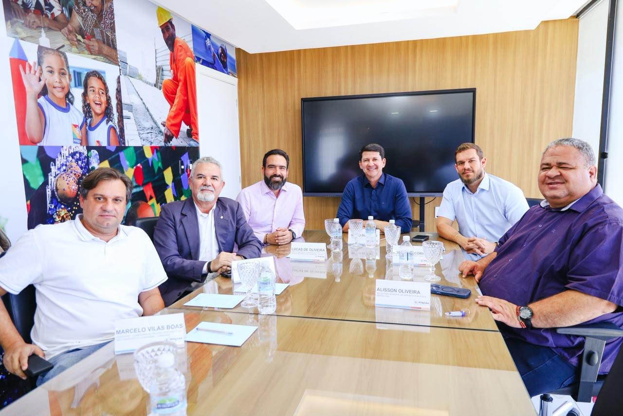 Prefeito Simão recebe presidente da Codevasf e discute continuidade dos investimentos para Petrolina