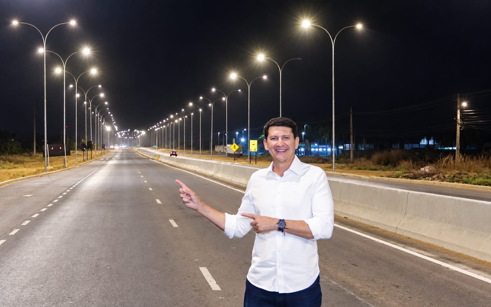 Com mais de R$ 12 milhões investidos, Simão Durando entrega iluminação em LED da BR-407