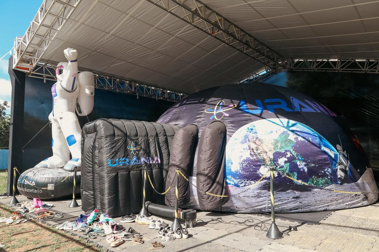 Prefeitura de Petrolina leva planetário móvel a cinco localidades com sessões gratuitas de ciência e astronomia