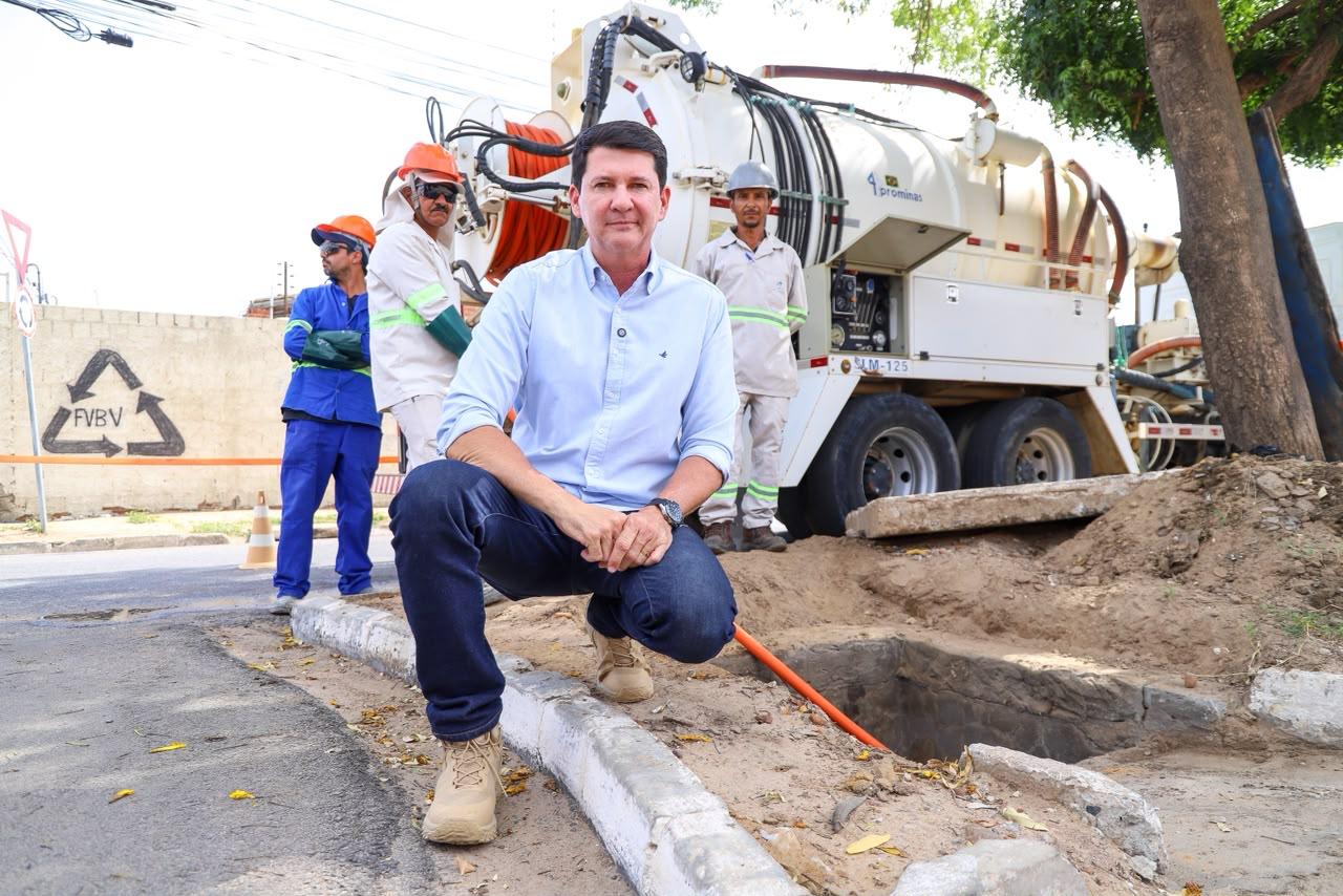 Simão Durando lança Operação Drenagem e intensifica limpeza de mais de 20 canais de Petrolina